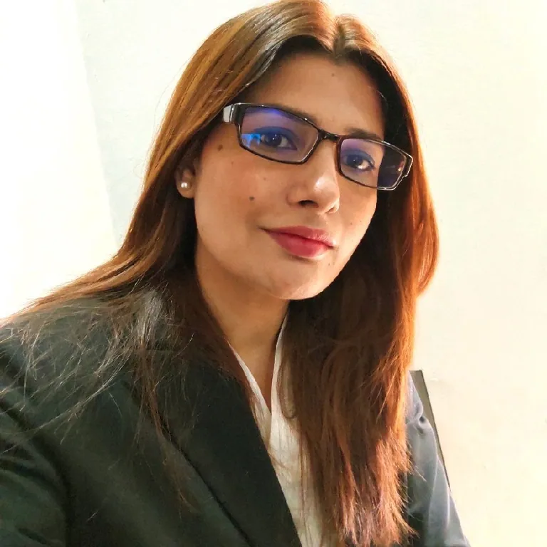 Asma Muzafar Khan, Principal Advocate at Asma Muzafar Khan & Co.